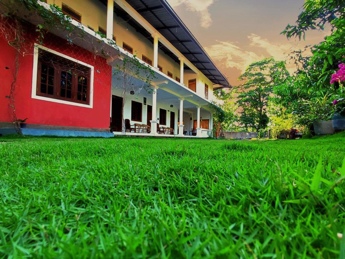 Geethani Tourist Home Polonnaruwa Exterior photo