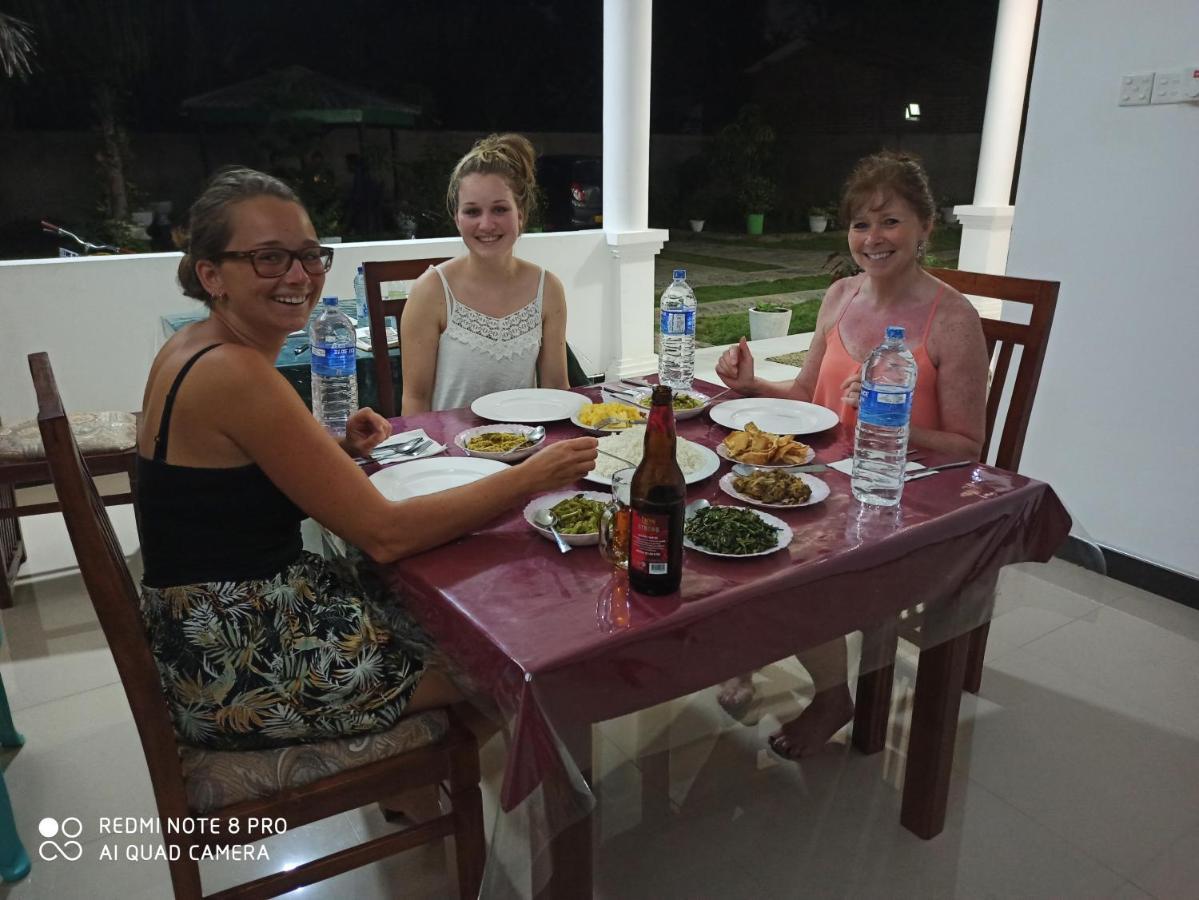 Geethani Tourist Home Polonnaruwa Exterior photo